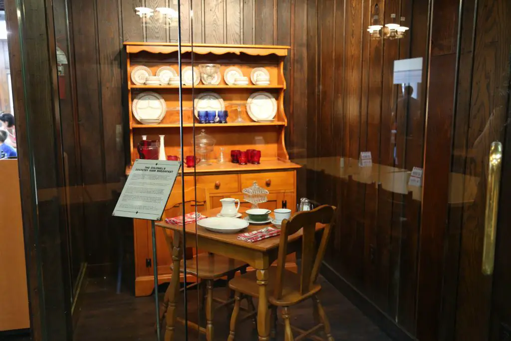 Breakfast display