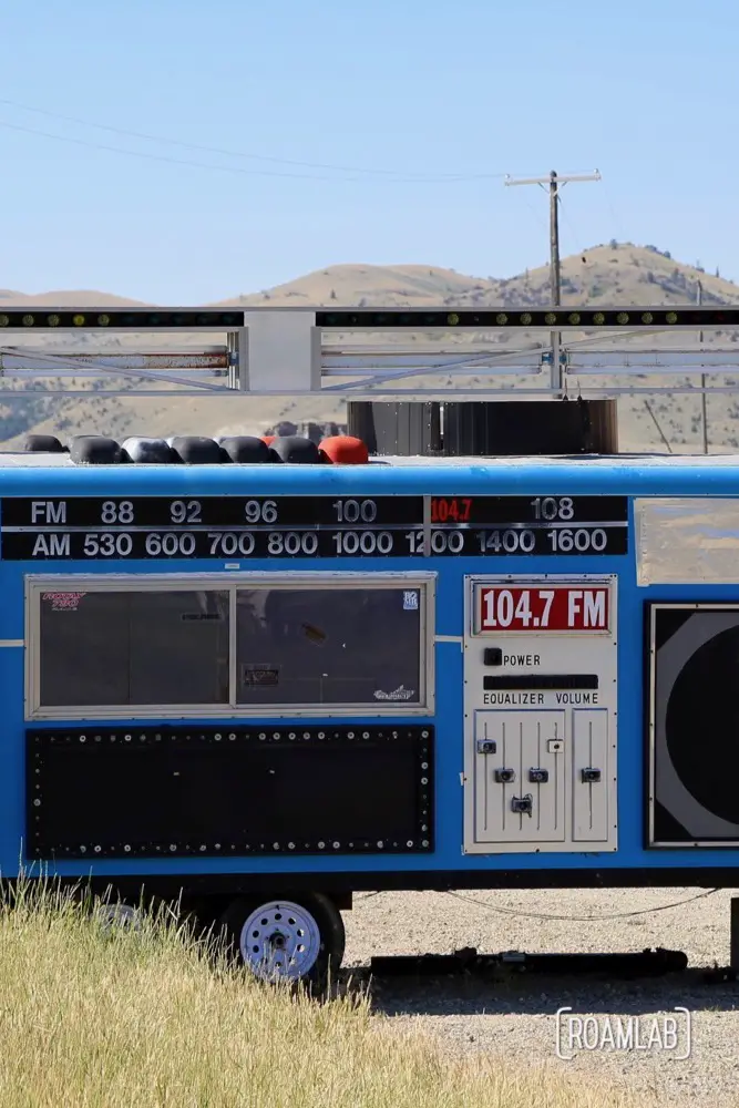 In front of the cannabis distributor, we came across the most interesting trailer of late: an oversized boombox. Questions remaining: does it actually play music?