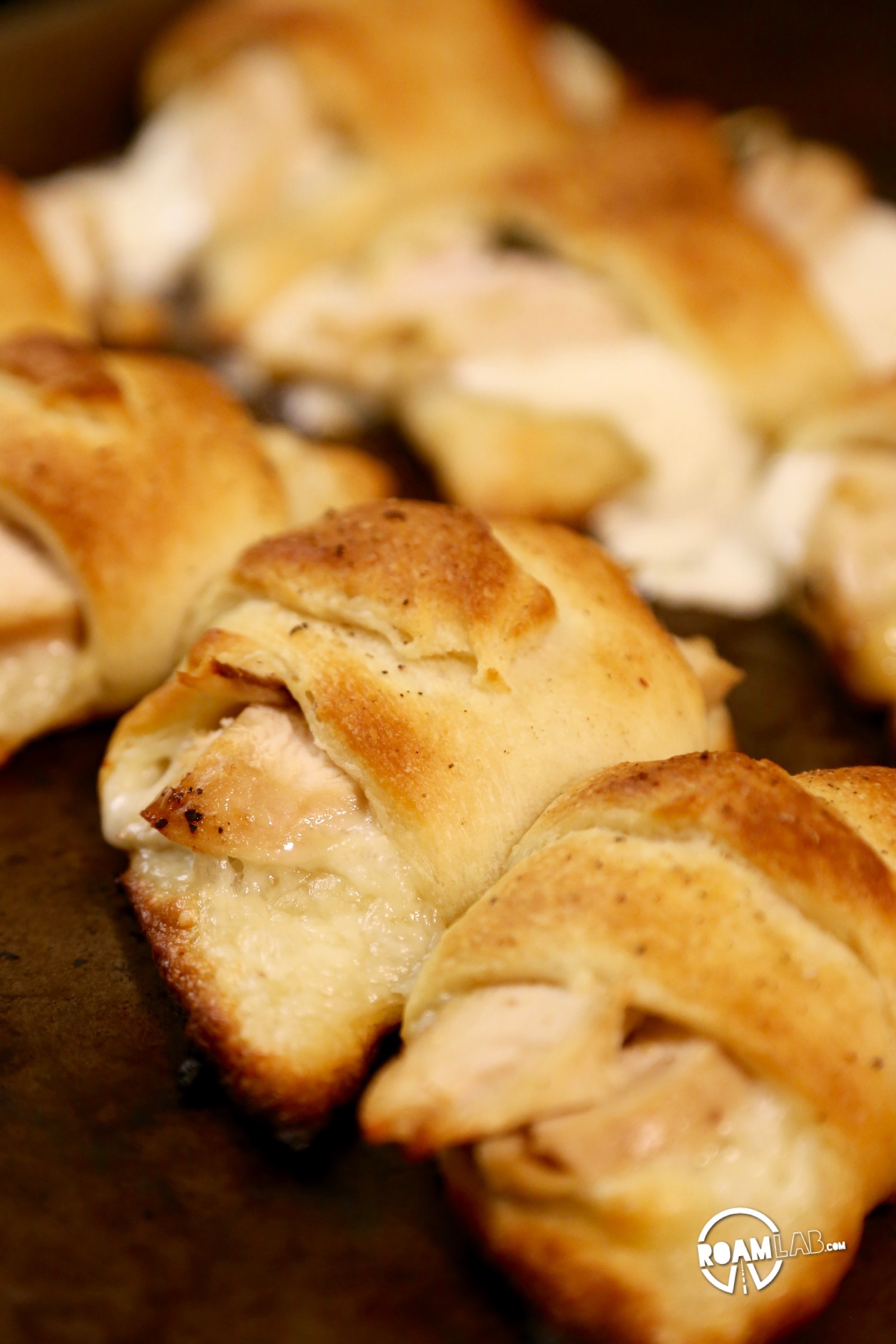 Sometimes I can't decide if I want breakfast or lunch. I find Chicken, Mozzarella, And Basil Crescents are a little bit of both.