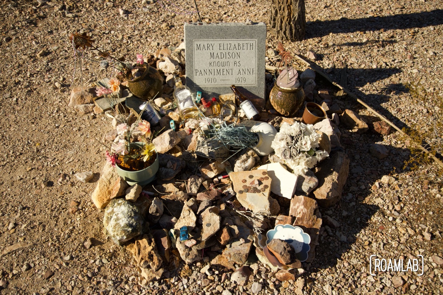 Decorated grave of Mary Elizabeth Madison "Panniment Anne"
