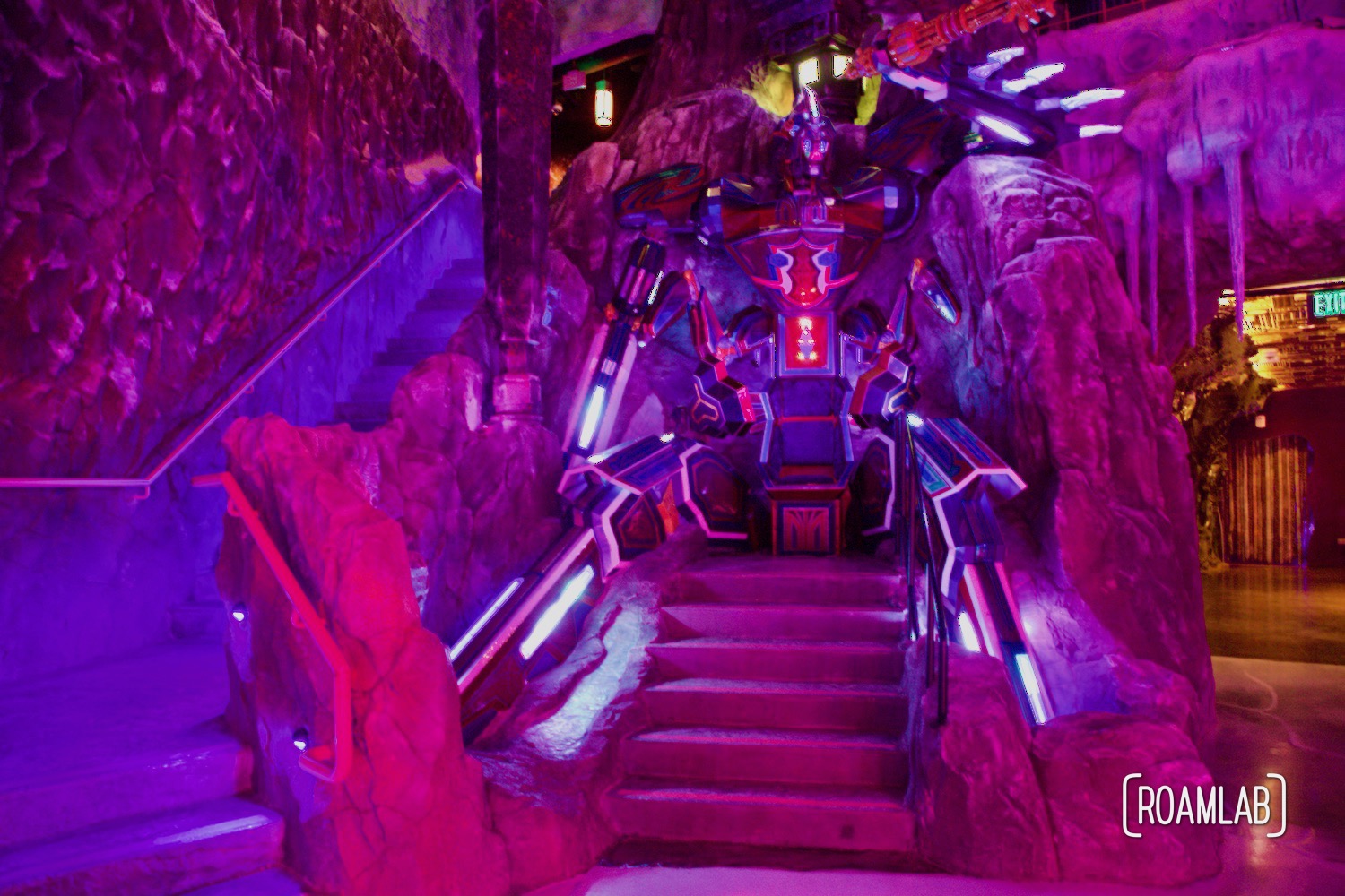 Biomechanical Navigator in the Ice cities of Eemia
